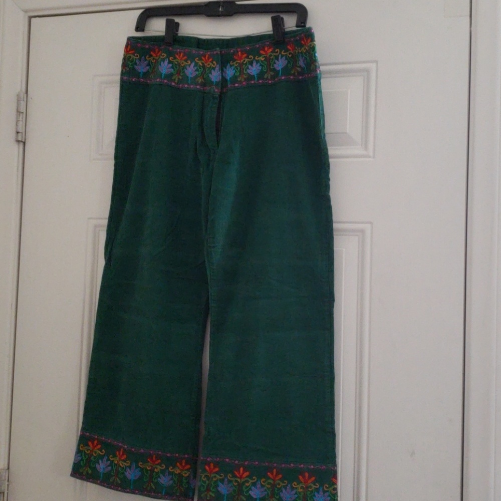 Courderoy embellished pants